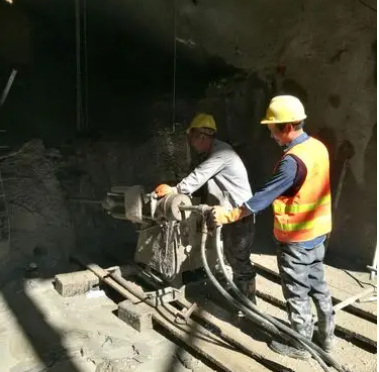 佛冈水下抗分散灌浆料特点 水下不分散注浆料介绍